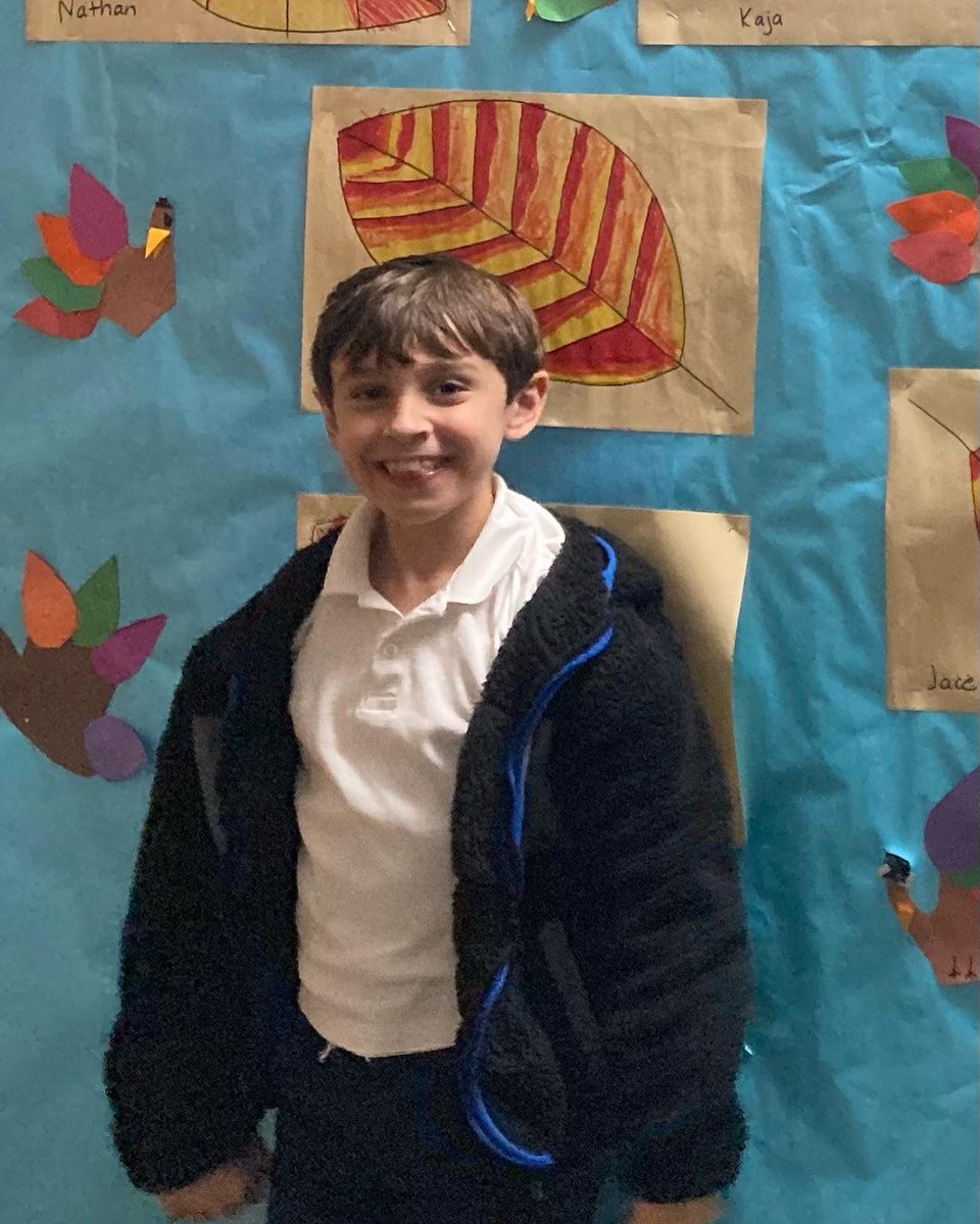 stconstance2019's tweet photo. SCS Third graders showing off their Fall art. @ChiCathSchools @bigshoulderschi https://t.co/pIsPLr8QKZ