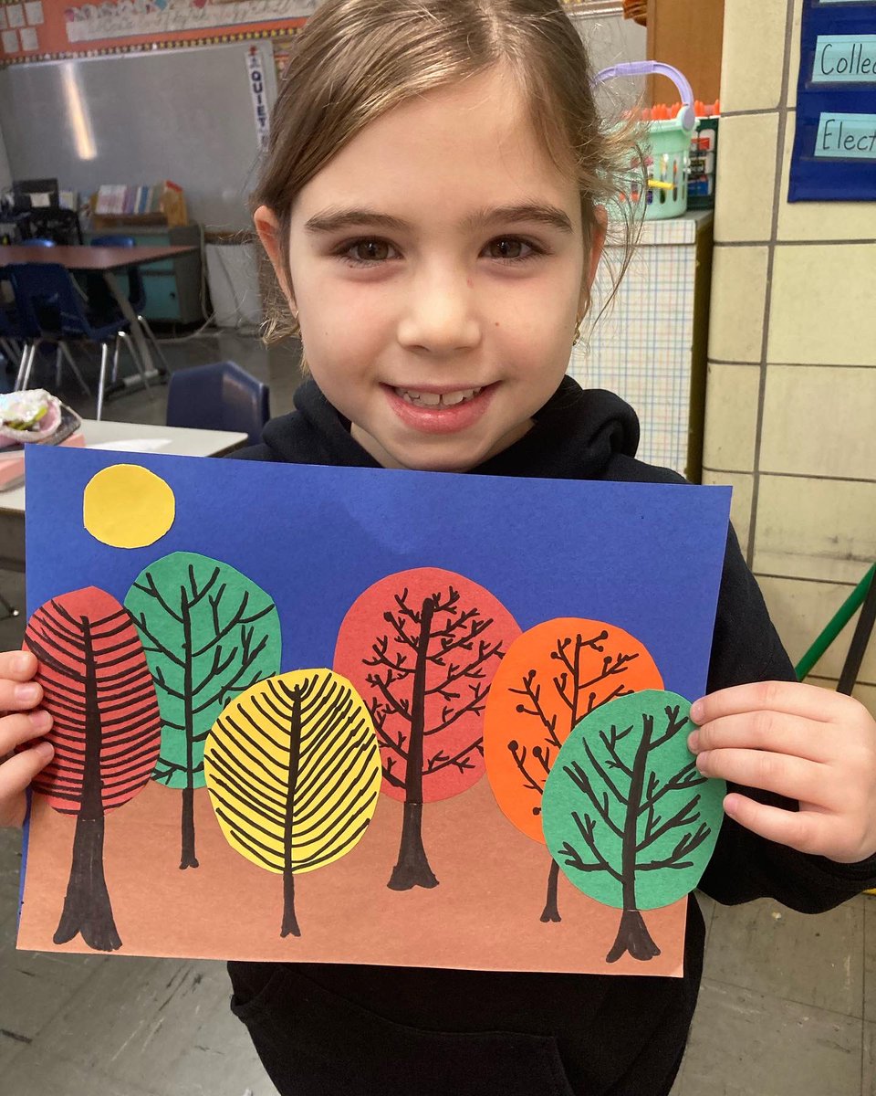stconstance2019's tweet photo. SCS Third graders showing off their Fall art. @ChiCathSchools @bigshoulderschi https://t.co/pIsPLr8QKZ