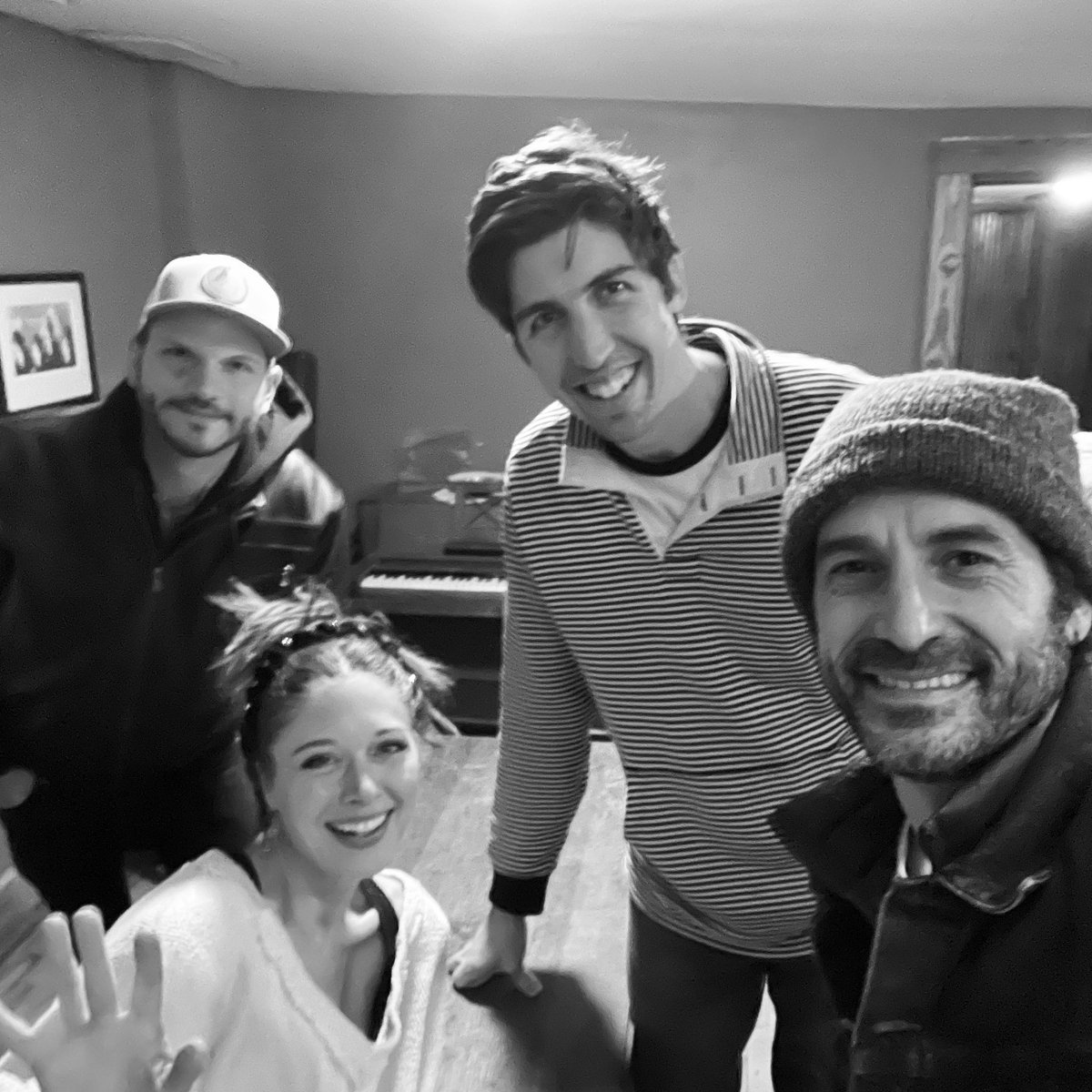 last night of tour!  cedar rapids, IA.  let’s gather.  9:04 est. 

(p.s. poche didn’t suddenly get really tall.  he’s out getting ice cream in 15 degree weather.  that’s brandon, corinna’s brother.  he’s gonna sit in with us tnite!)

adamezra.com/gathering-seri…
