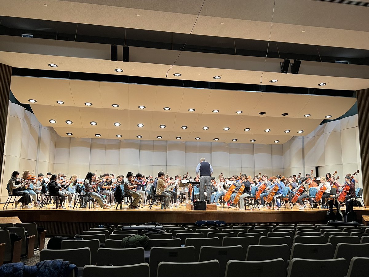 ClassenOrch's tweet photo. It was a great day for 14 @ClassenSASOKC Orchestra students. They just completed day one at North Central Honor Orchestra. So proud of their hard work and dedication! Way to shine bright, Comets! @OKCPSArts @OKCPS #betterthannormal #thinkbig https://t.co/R2OoNy7aYW