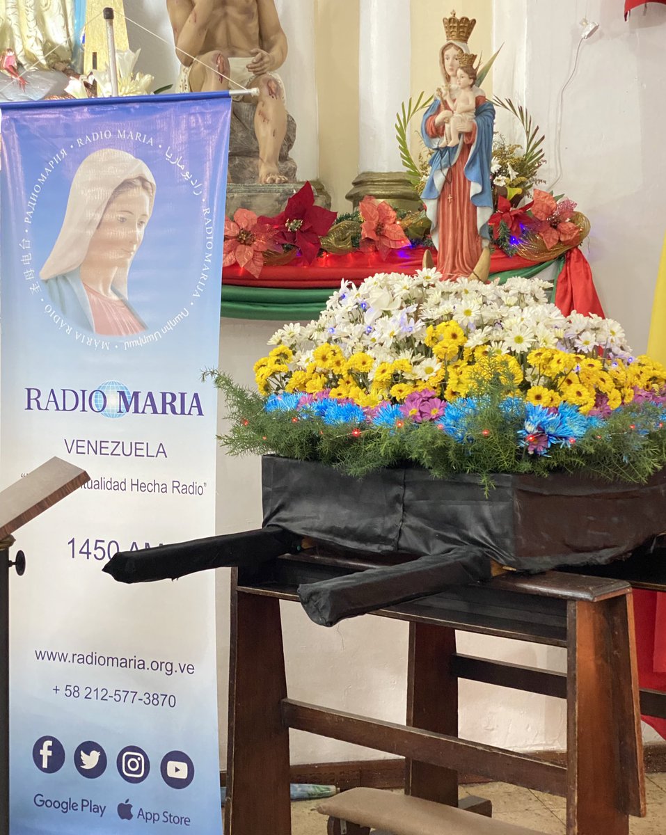 radiomariavenez's tweet photo. Hoy transmitimos para ustedes la Santa Eucaristía en celebración de Nuestra Señora de Chiquinquirá desde la Capilla Santísima Trinidad en el centro de Caracas. Estuvo presidida por su Presbítero Edward Becerra.
#virgendechiquinquira #1450am #radiomariavenezuela #transmision https://t.co/4XnM6QsMy4