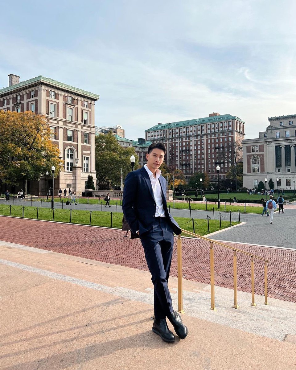 maxtul_jfc's tweet photo. 【SNS更新情報】
2022年11月18日

Tul：インスタ更新

“Embracing white collar vibes💙🤪
So have you connected with me on LinkedIn?🙋🏻‍♂️”

cr.tul_pakorn ig
#tul_pakorn https://t.co/AVWks1sp6w