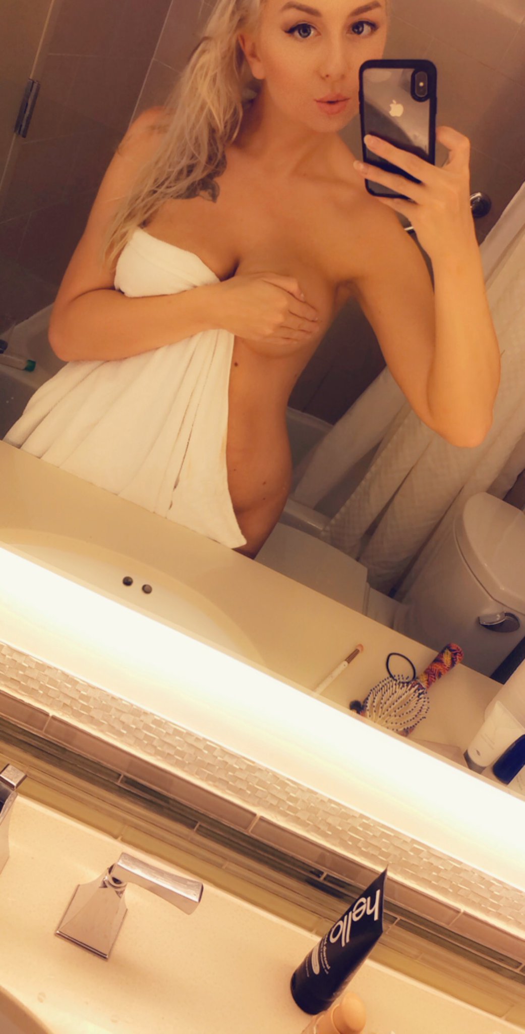 TW Pornstars - 1 pic. OnlyFans Hero Promo 217K. Twitter. 🦸‍♂️Only Fans  Hero Presents: 🔥 Kindaspicyb 🔥 👇🏽SUB Now. 1:30 AM - 19 Nov 2022