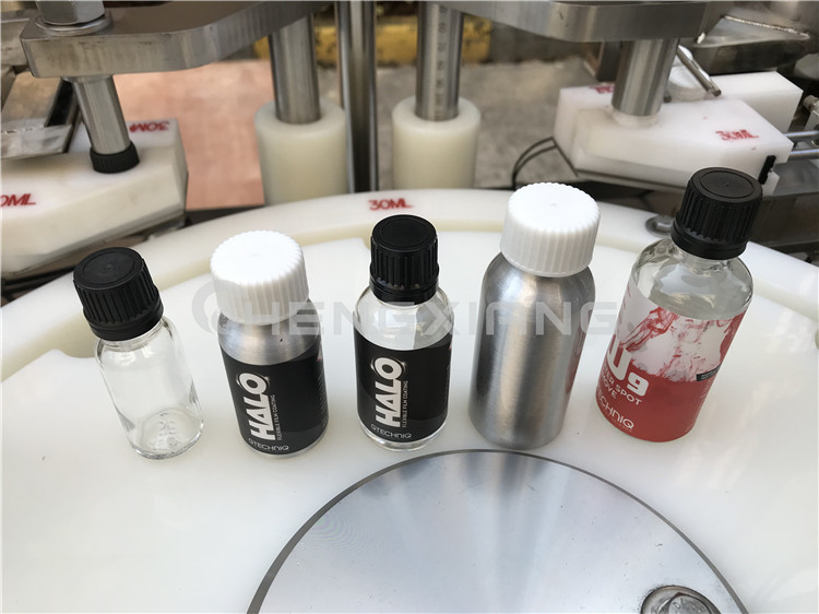 JonaGu3's tweet image. 【CHENGXIANG】Automatic 10ml 30ml Lavender Oil/ tea tree essential oil filling capping labeling machine filling line #chengxiang #essentialoilfillingmachine #lavender_oil_filling_mahcine #fillingmachine #fillingline #essentialoil #hempoil #eliquidfillingline #manufacturer