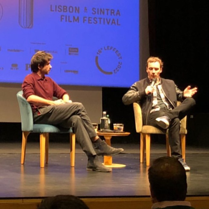 beatles_fass's tweet photo. 🆕 Michael Fassbender after the Hunger screening at #leffest tonight! 😍📸
(Src: joao.braga.121772, troubled_iogo, anastasia.raykova) https://t.co/yqYQOw5Gt1