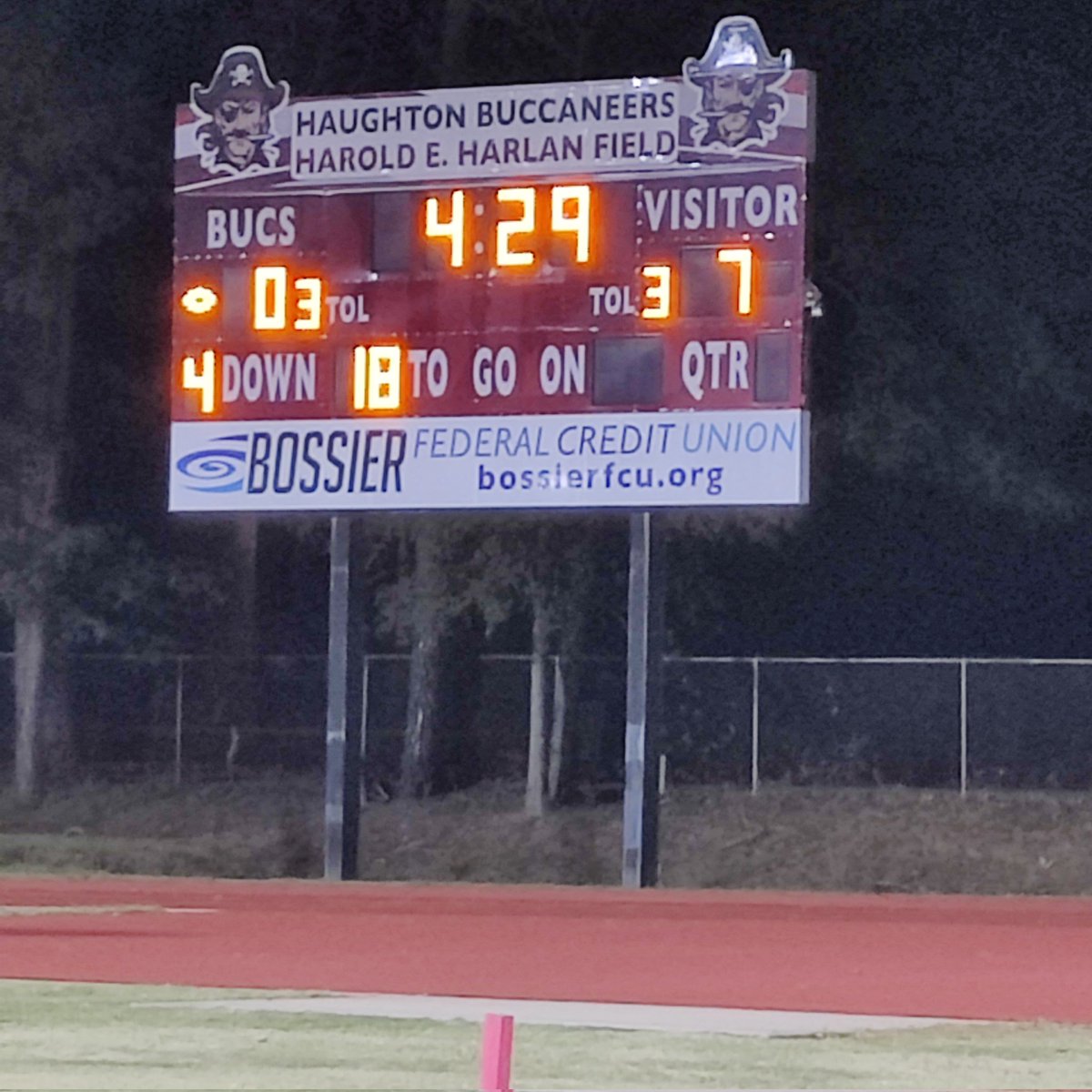 ESJHWildcats's tweet photo. Hey Wildcats we're up in the 1st Quarter and driving!!! https://t.co/nVJ75NtR06