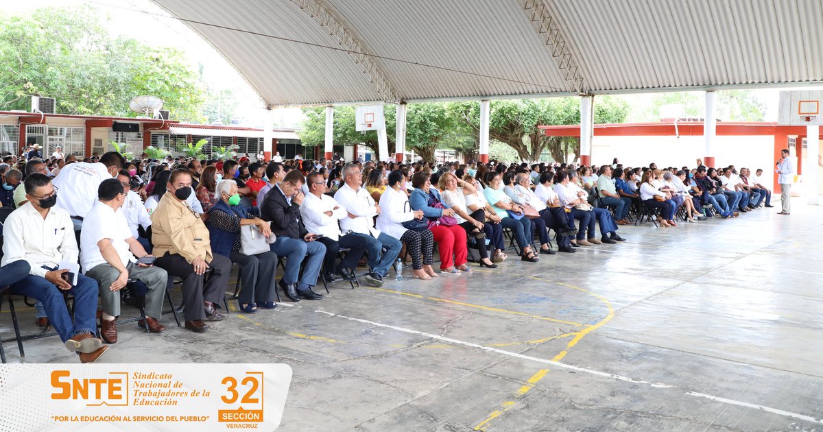 snteseccion32's tweet photo. La unidad es una de las principales fortalezas de nuestra organización sindical, hoy en el Sector Cosoleacaque quedó.... https://t.co/vnOPp07vbZ

Gracias amigas y amigos en el #SNTE32 y en el #EquipoPolítico Todos somos Uno y Uno somos Todos. https://t.co/FxMZ3mo6a0