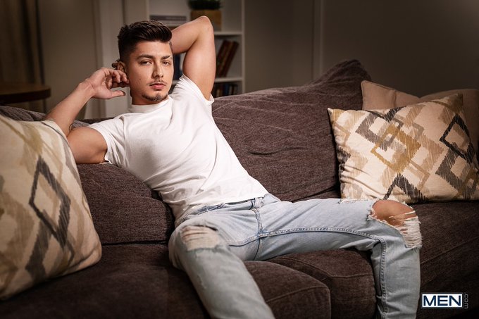 AEBN Featured Star - Angel Rivera @AngelRiveraXXX https://t.co/tYNY60OSZ2 https://t.co/yzAWeJxLVV