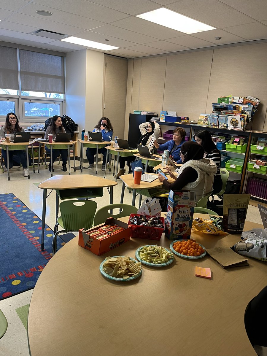 Ms_Maslak's tweet photo. Great day of collaboration with my favorite team! Identifying our ACCESS 🎯 students, creating an Action Plan &amp; sharing ideas and strategies for the upcoming weeks to ensure all students are getting support needed to be successful! @OakRidgeEL #Npd117 @OakRidgeNPD117 https://t.co/r81OJX6W1y