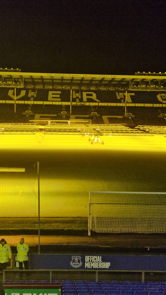 PSYCHOCOL's tweet photo. All set with the Mrs to experience the #goodisonsleepout in the Grand Old Lady for #Evertoninthecommunity https://t.co/wDjcHjpBMc