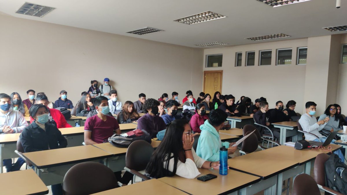 #Yesterday training students of the <a href="/EPNEcuador/">EPNEcuador</a> in the use of the <a href="/SOLUTIONS_EU/">SOLUTIONSplus & Urban Electric Mobility Initiative</a> #MaaS app developed by <a href="/pluservice/">Pluservice.Net</a> to be tested in #Quito in collaboration with @TransporteQuito until the end of the year <a href="/Wupperinst/">Wuppertal Institut</a>