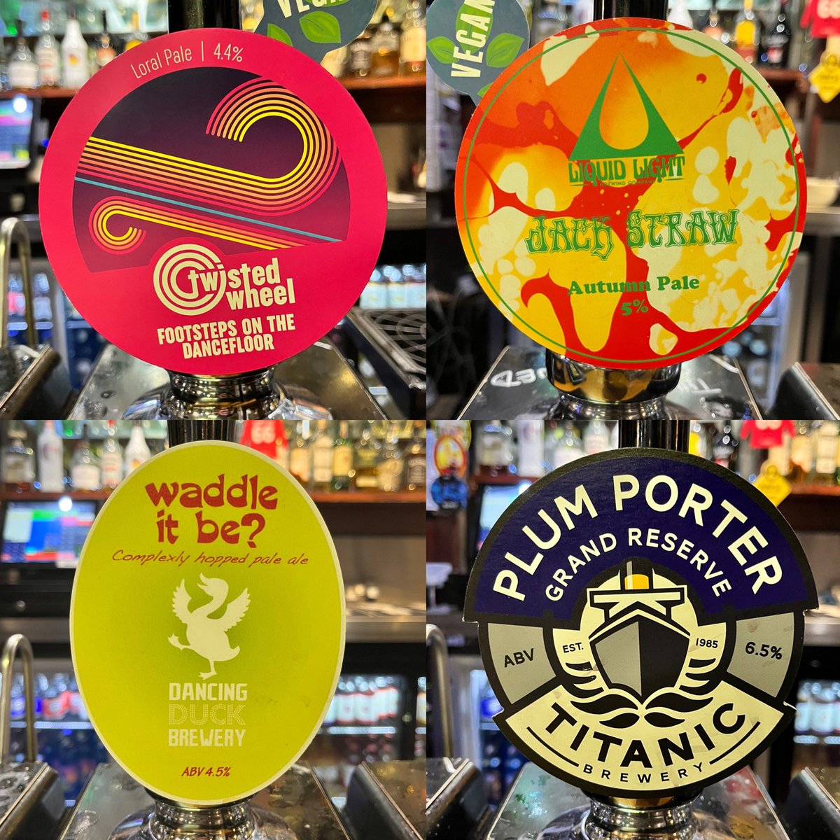 bread_bitter's tweet image. Guests this weekend 🍻

Footsteps On The Dancefloor from @TwistedWheelBC, Jack Straw from @LiquidLightBrew, Waddle It Be from @dancingduckbeer and Plum Porter Grand Reserve from @TitanicBrewers 😎