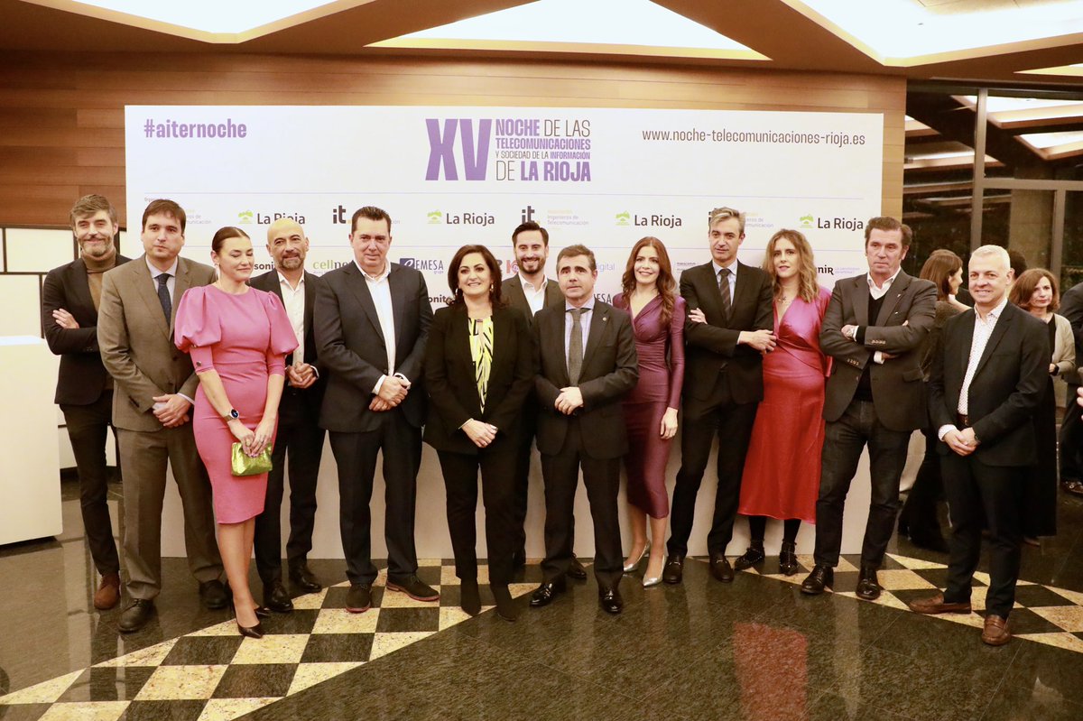 ConchaAndreu's tweet photo. Participamos un año más en la XV Noche de las Telecomunicaciones y Sociedad de la Información de #LaRioja. ¡Enhorabuena @oalonsoh, @Hiberus, #ElliOTcloud y @RiojaBordon por tan merecido reconocimiento! Qué importante es seguir avanzando en la universalidad de servicios digitales https://t.co/nk0gtS6hYV