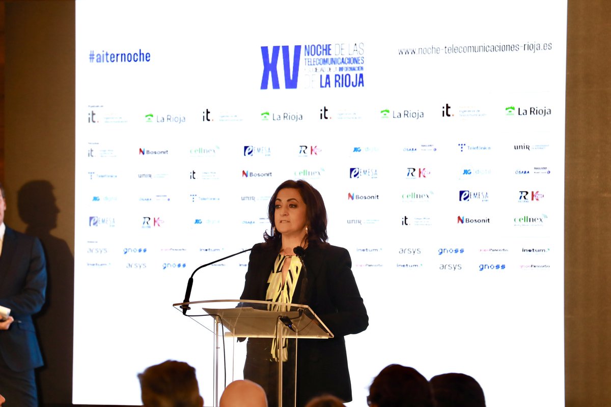 Participamos un año más en la XV Noche de las Telecomunicaciones y Sociedad de la Información de #LaRioja. ¡Enhorabuena <a href="/oalonsoh/">Óscar Alonso Hernández</a>, <a href="/Hiberus/">hiberus</a>, #ElliOTcloud y <a href="/RiojaBordon/">BodegaFrancoEspañola</a> por tan merecido reconocimiento! Qué importante es seguir avanzando en la universalidad de servicios digitales