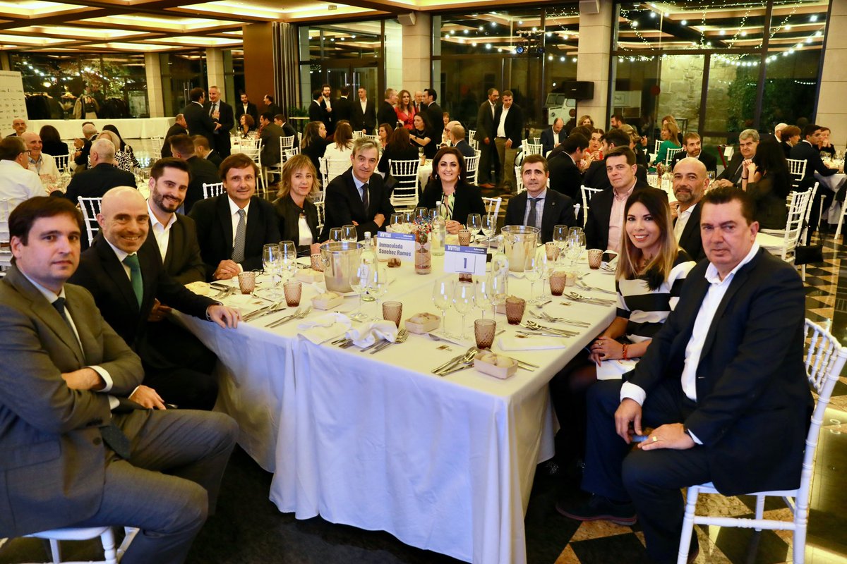 ConchaAndreu's tweet photo. Participamos un año más en la XV Noche de las Telecomunicaciones y Sociedad de la Información de #LaRioja. ¡Enhorabuena @oalonsoh, @Hiberus, #ElliOTcloud y @RiojaBordon por tan merecido reconocimiento! Qué importante es seguir avanzando en la universalidad de servicios digitales https://t.co/nk0gtS6hYV