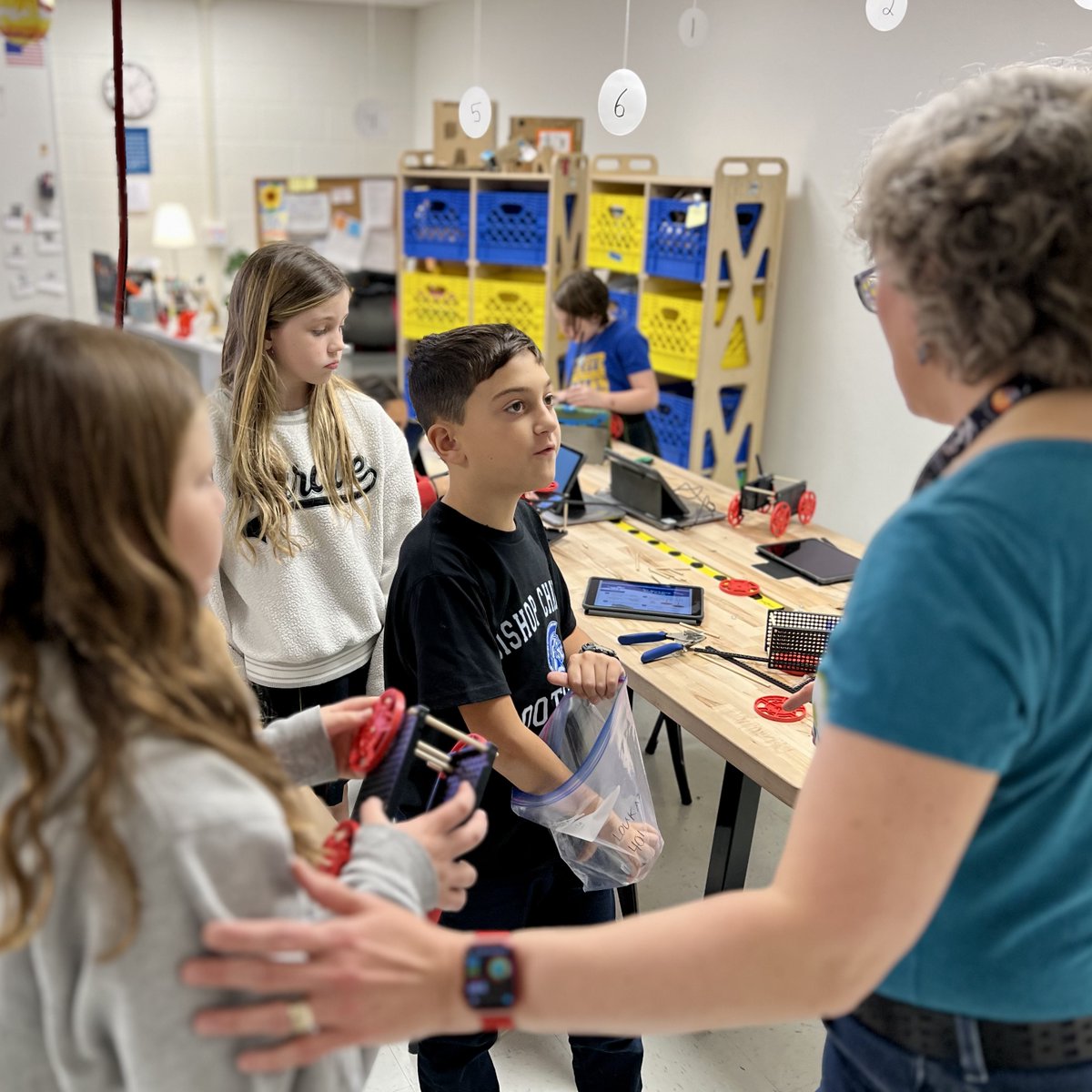 1st Maker Space tweet media