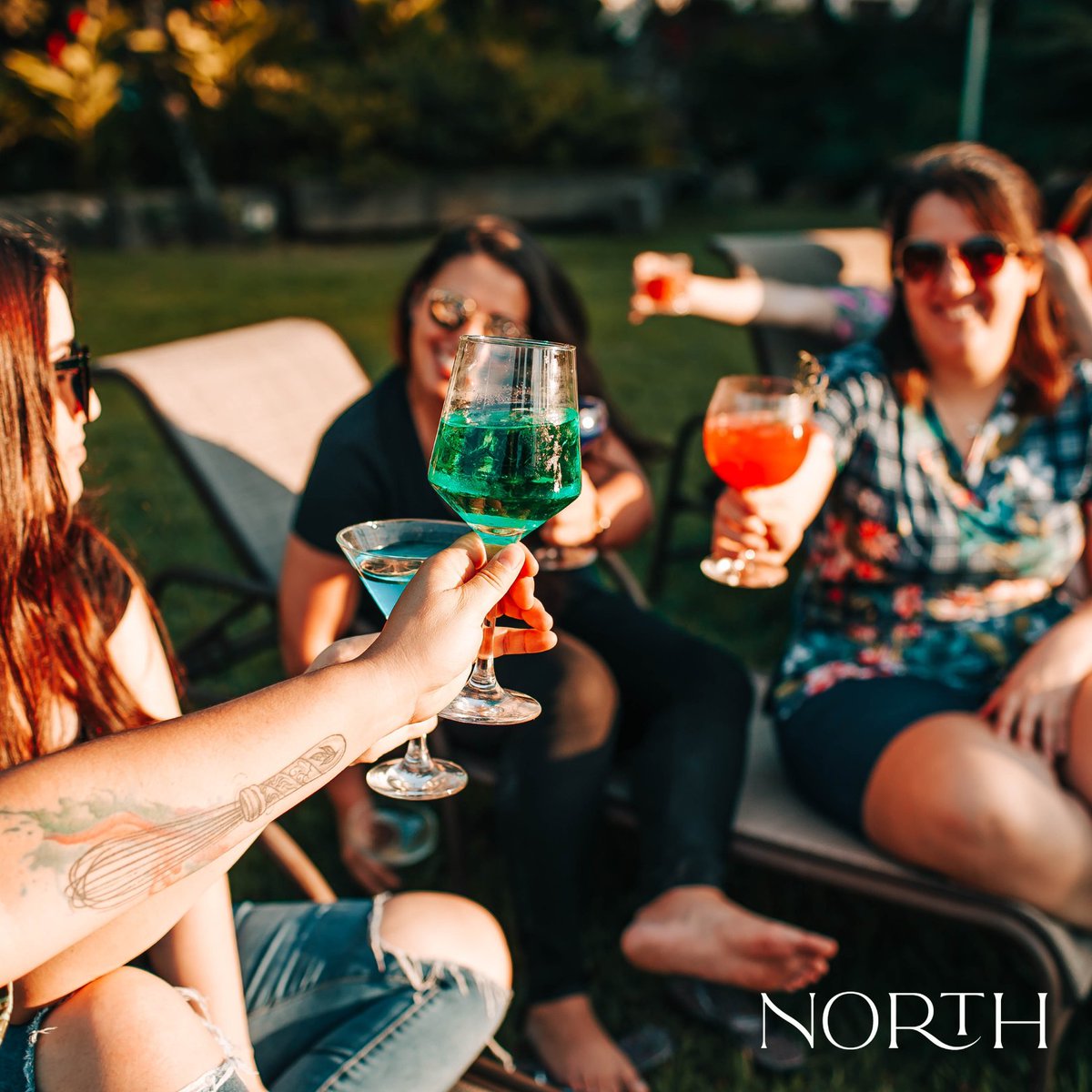 NorthMediaCo's tweet photo. Happy #Friyay -- It's beginning to look a lot like happy hour cocktails 🤩🍹 https://t.co/AyiRdAP8zu