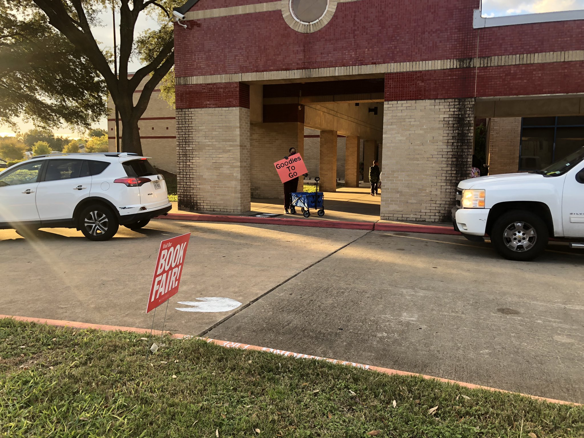 Sneed Family Center (SneedFamilyCtr) / Twitter