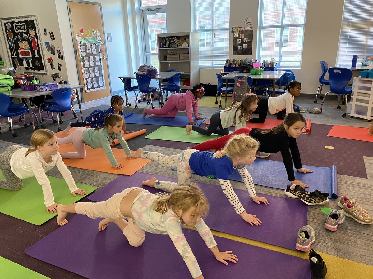 What a great first day of LEAP Clubs with these firsties! Medi-yoga-lates is off to a great start with <a href="/jessvonderheide/">Jessica VonDerHeide</a>! <a href="/BartonPondES/">Barton Pond Elementary School</a> #bullfrogsleap