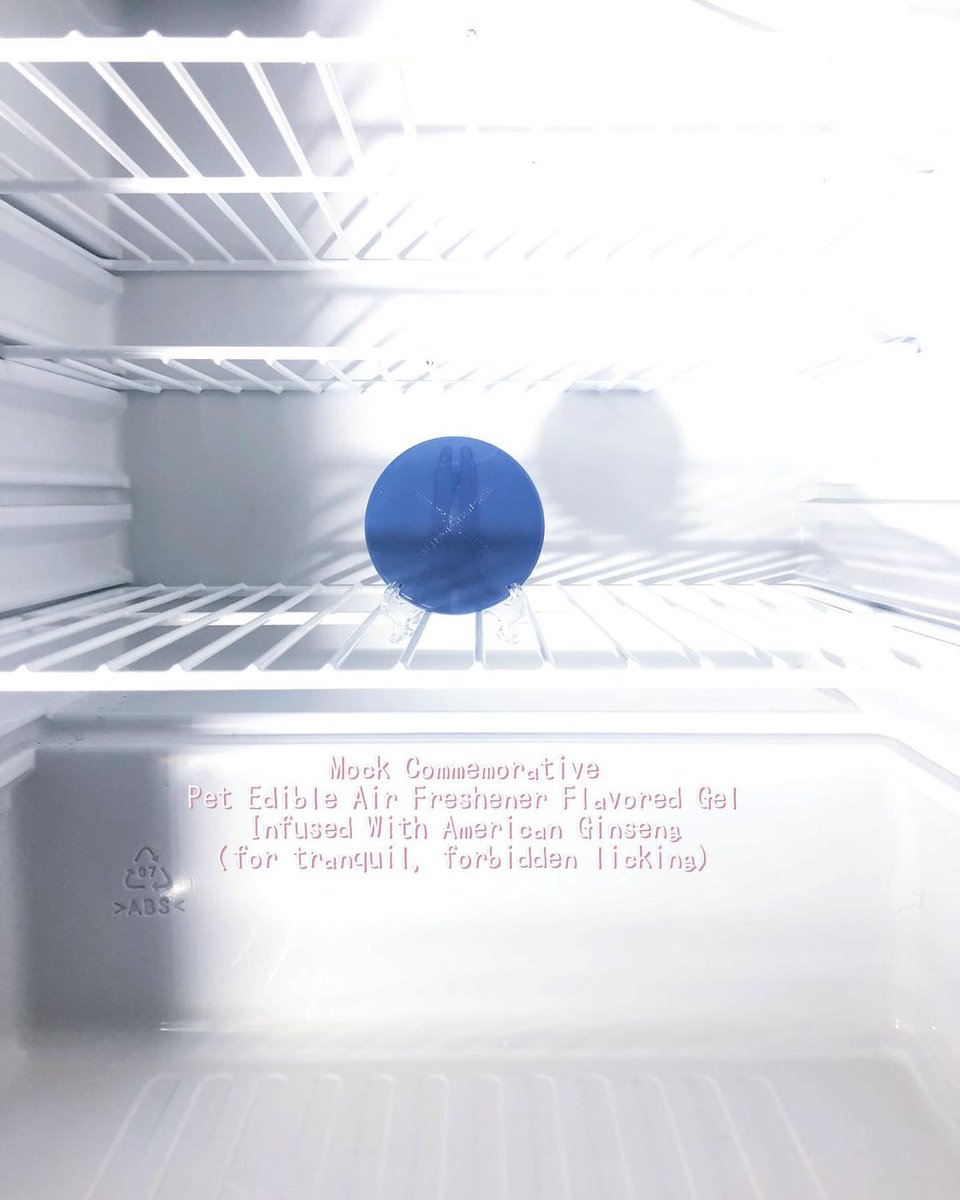 Anti-candy for tranquil, forbidden licking. Dental Dam Optional. Not for nutritional consumption. This is your pet: a lovely gel medallion. Perishable, so take special care of your new special friend.

n-prolenta.bandcamp.com/merch/mock-com…