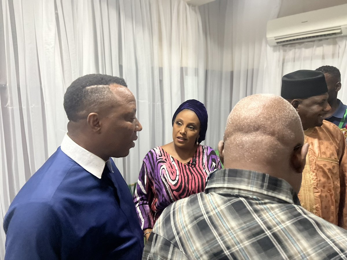 YouthRisingNG's tweet image. YeleSowore On #EndAsuuStrikeNow: 
“If you want to cut the salaries of those not working, you should start with the President @MBuhari because he barely works~~ Omoyele Sowore on the #TheCandidates with @KadariaAhmed  #WeCantContinueLikeThis