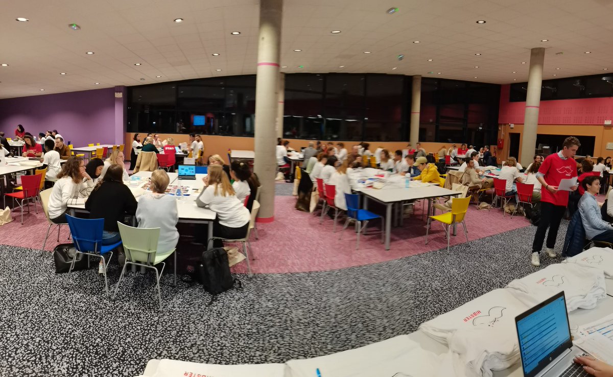 MatCorbillon's tweet photo. ✅Heureux de lancer la 7ème édition de #Hibster sur @Eurasante @Euralimentaire.
👉100 étudiants pour activer la magie de l'intelligence collective durant 48h non-stop pour répondre à 12 #StartUp !
👉Bienvenue sur le 1er campus Hospitalo-universitaire d'Europe.
#Santé #nutrition https://t.co/6U0cLqzipn
