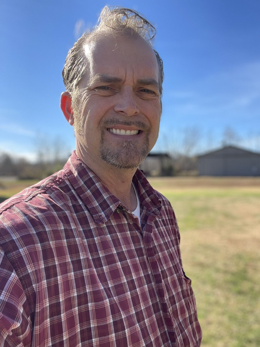 TheJimSteele's tweet photo. I’d like to point out there is a tip option on my profile, Cashapp &amp; Venmo on my linktree, &amp; zero explicit content on my #otherfans but feel free to contribute to my “Someday I’m gonna be Saturday night” fund 😂🤣😂 https://t.co/73H7ApSSMS