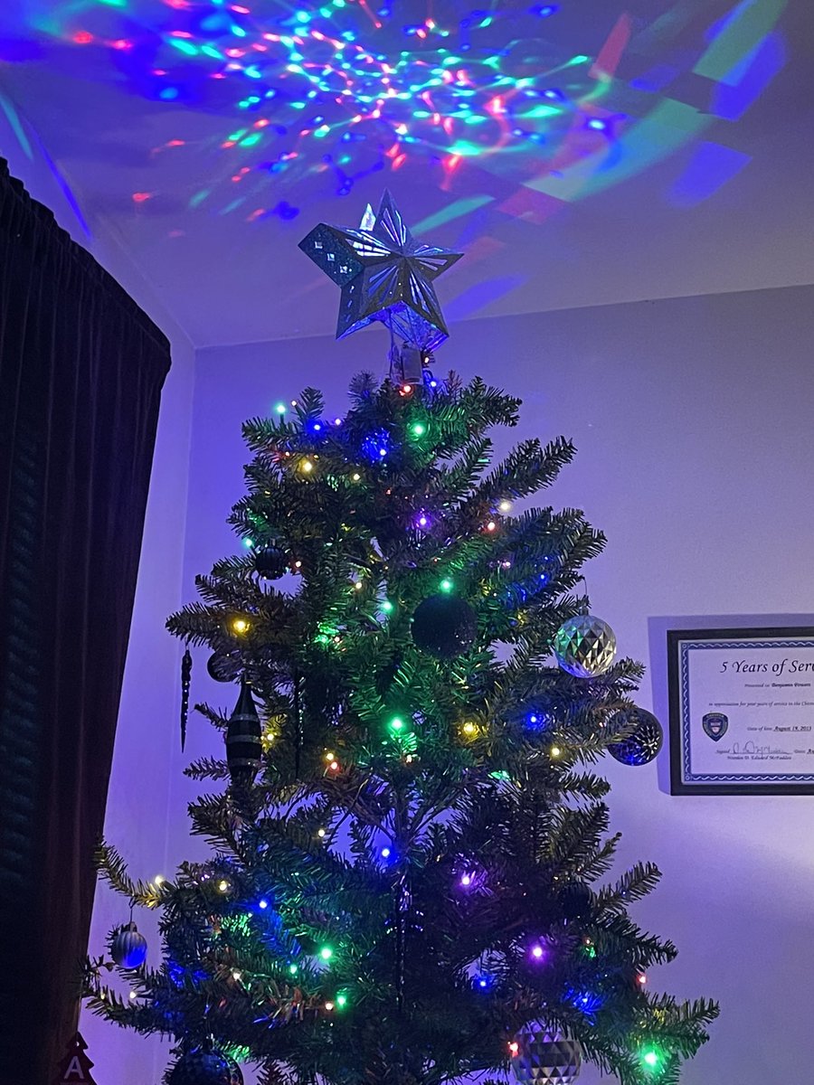 benp331's tweet photo. Christmas is around the corner https://t.co/OIVds2jKvC