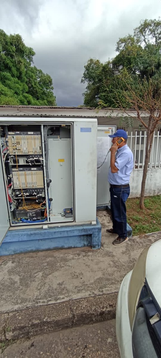 salaprensaCantv's tweet photo. #18Nov Cantv en Cojedes restableció los servicios de telecomunicaciones a más de 500 suscriptores de las comunidades Los Colorados y Quebrada Honda, en el municipio Ezequiel Zamora, afectados por incidencia técnica en fibra óptica. https://t.co/RTa8vU8OeP