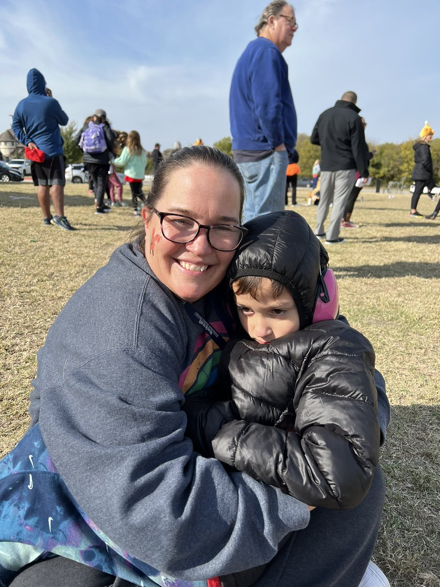 Just wanted to shout out some amazing teachers today!!!! It was a crazy Friday, filled with fun at the Turkey Trot &amp; Book Fair!! Thankful to be at <a href="/hammelem/">Sherry & Paul Hamm Elementary</a> with all these ladies 💙 <a href="/mk_marston/">MaryKatherineMarston</a> <a href="/Danelle_Price_/">Danelle Price</a> <a href="/DryJennifer/">Jen Dry</a> <a href="/KristiHanzlicek/">Kristi Hanzlicek</a> #hammheroes #hammfam
