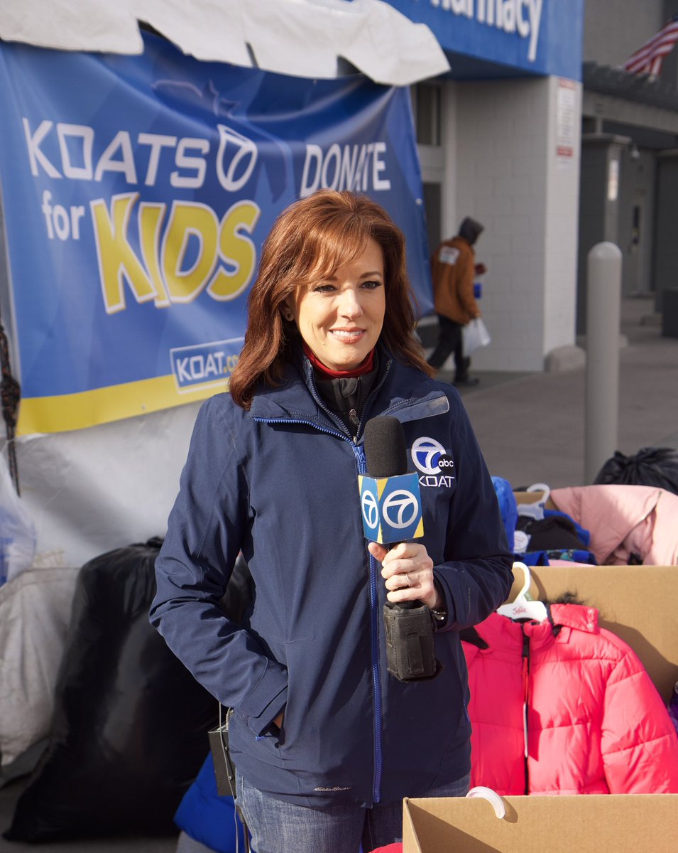 It’s the KOAT LIVE DRIVE! We’ll be at Walmart locations at Carlisle, Cottonwood &amp; Santa Fe! Stop by if you can to donate a new coat to help keep #NewMexico children warm 🤗 
You can donate until Sunday at participating Albertsons , Blake's 🍔&amp; Nusenda Credit Union THANKS ❤️