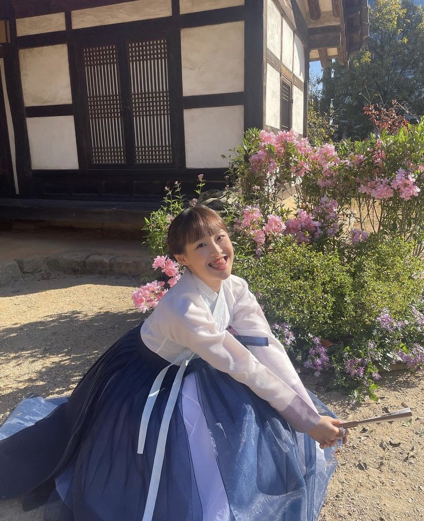 CHUUSLOOKS's tweet photo. insta update https://t.co/tbAUaXJ1XP