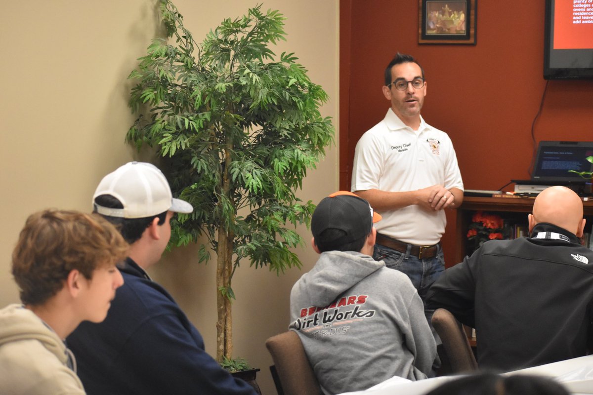 Dewey High School tweet media