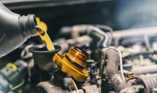 HeartlandChevy_'s tweet photo. Been putting off an oil change? Schedule service right on website! https://t.co/LsNPdPPYbp https://t.co/rzfQVvNd2t