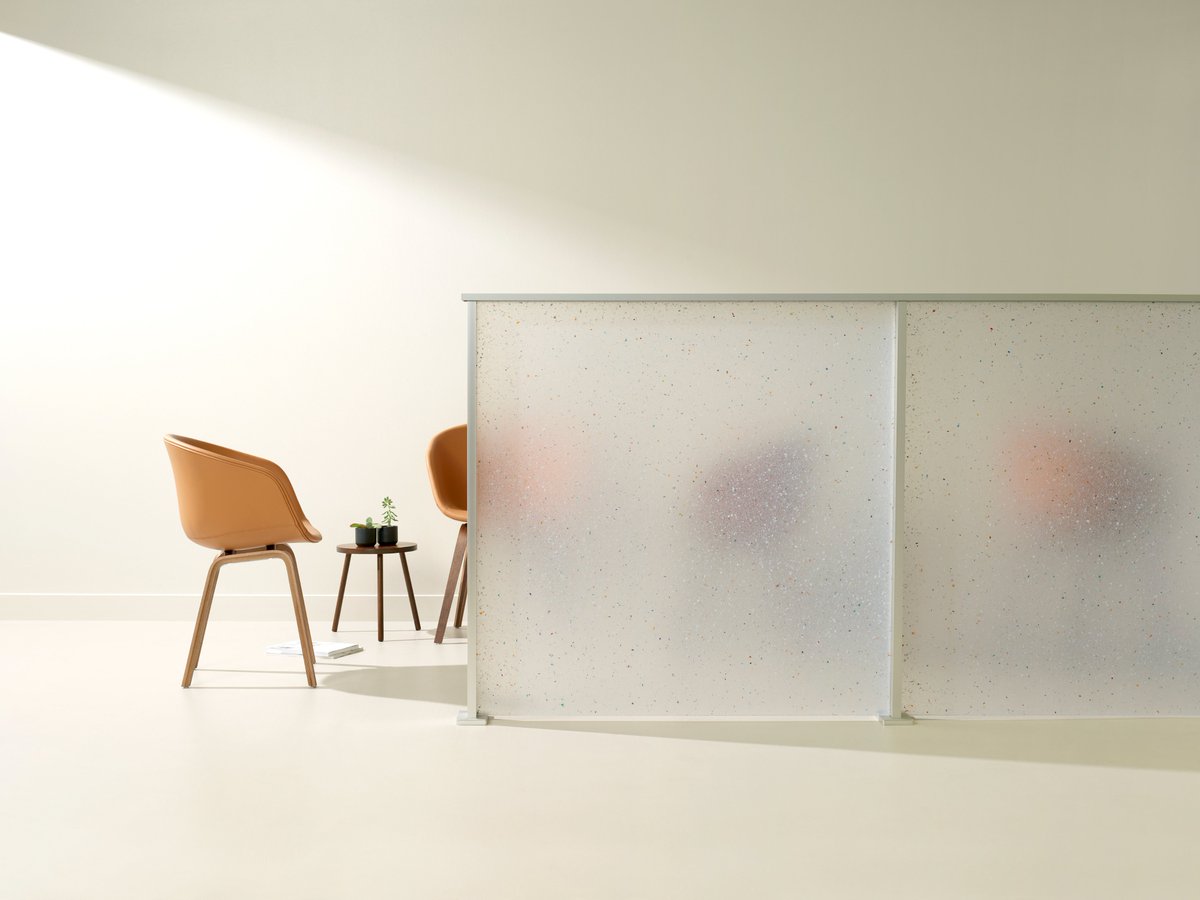 <a href="/3form/">3form</a> is setting the bar for sustainable materials. Sourced primarily from in-house waste, 3form's 100% Recycled Flek Pure encapsulates pelletized trimmings from 3form’s signature Varia resin to create a textured, terrazzo-like material. See more at 3-form.com/flek-collection.
