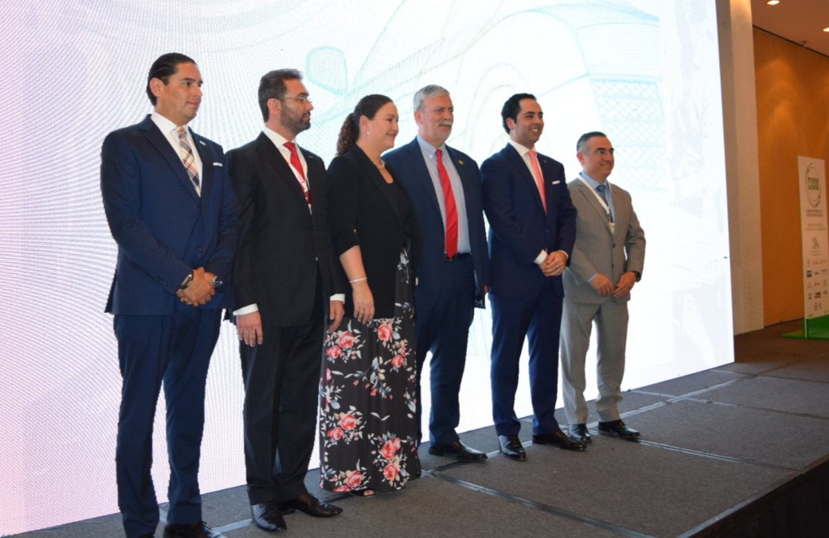 IA_indicador's tweet photo. Concluye el panel "Tendencias tecnológicas  y oportunidades para la industria de vehículos pesados" con la participación de @DINAmx, @FreightlinerMex, @InternationalMX y @KenworthMexico, durante el #CIIAM2022
🚌🚛⚡
@inaoficialmx @CIIAMMX https://t.co/nF0prC8OR2