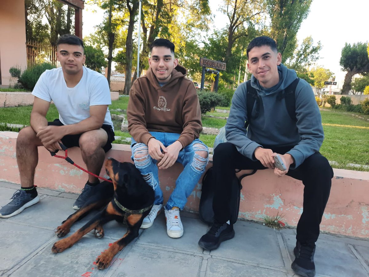 prensa_gabriel's tweet photo. El Aguante De Mi Hermano #FACU Y Amigos es Total!!! #SoyMaty #MeRecibi https://t.co/HyRUqw4swG