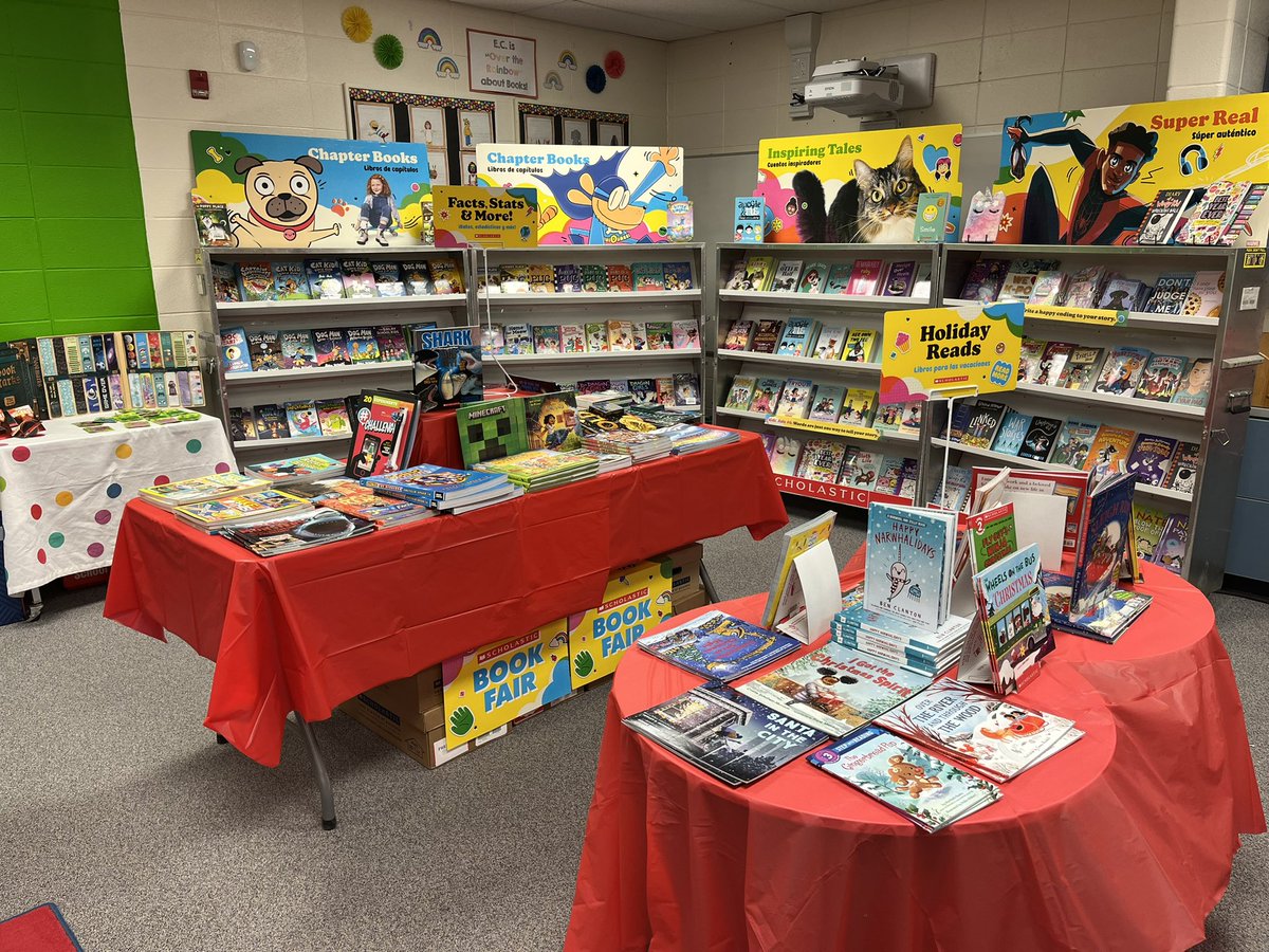 D60HolmesTech's tweet photo. #d60learns come checkout the book fair Monday at both the Holmes &amp; Maercker libraries during Parent Teacher Conferences! @D60Holmes @Maercker60PTA https://t.co/ffsWBFoeu2