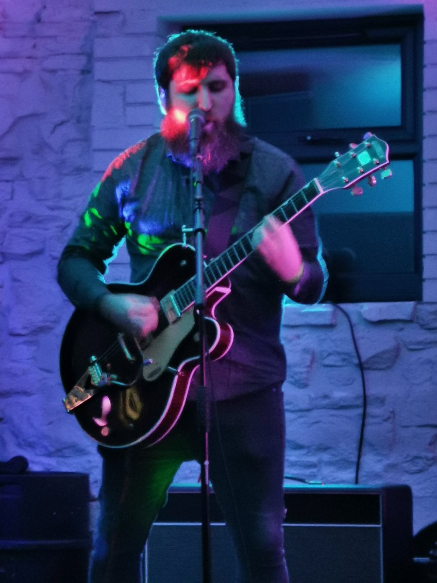 Richard Samuel (@rich_dbno) on Twitter photo It's so good to be back in Clwb y Bont watching <a href="/People_Poet/">The People The Poet</a> again! 10+ years of sad rock tunes It's so good to be back in Clwb y Bont watching <a href="/People_Poet/">The People The Poet</a> again! 10+ years of sad rock tunes