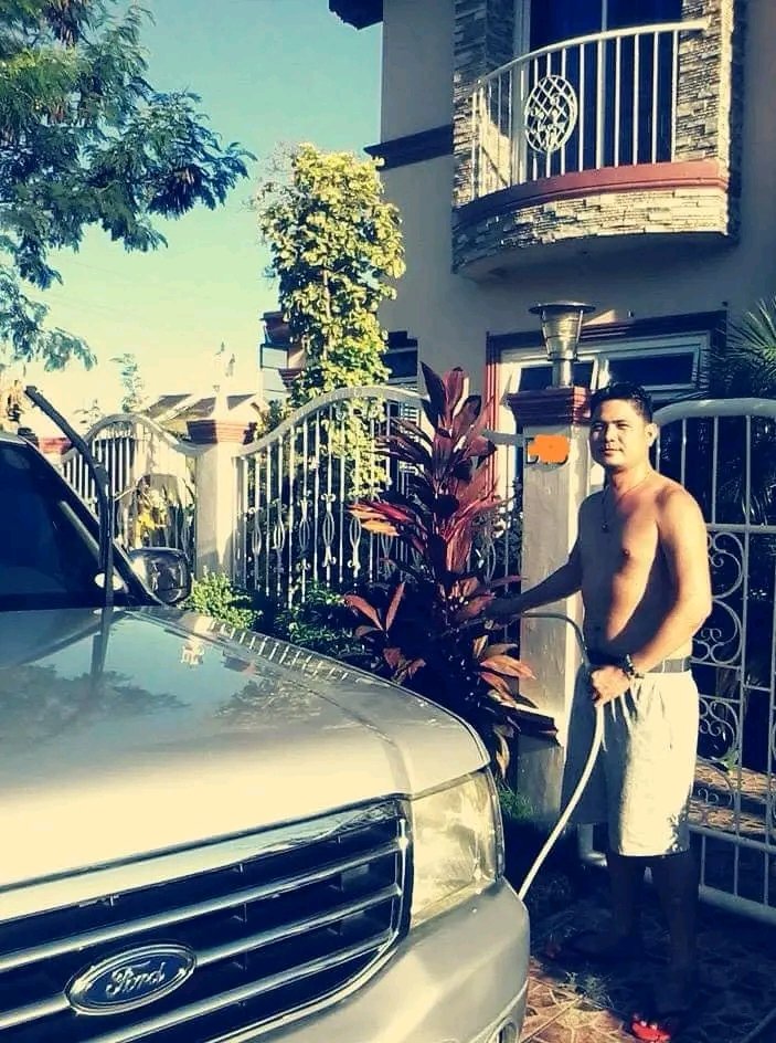 daddynamalibog4's tweet photo. Car wash muna😊 https://t.co/8L539oqgDJ