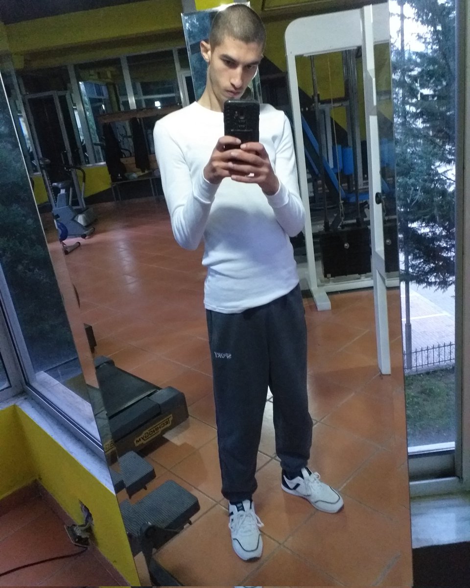 TTushja tweet picture