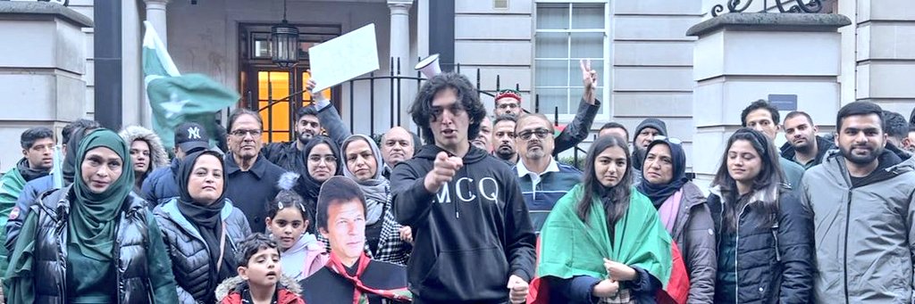 FatimaKaneez_'s tweet photo. My son @ShayanA2307 is back with a new obsession to drag Chor Sharif and Thapar Sharif out of the Avenfield apartment.
Welcome back my brave son .
@noshigilani @FatimaKaneez_ 
#تھپڑ_شریف https://t.co/EbKT2v6WY0