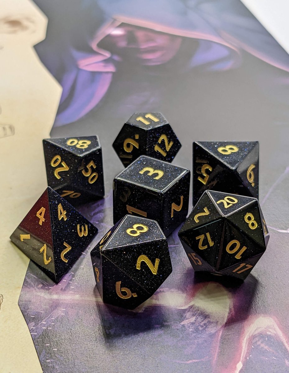 Blue Goldstone dice are back and ready to add a little magic to your next roleplaying game.
darkelfdice.com/products/gemst…
#beautifuldice #dnddice #ttrpg #dicemagic