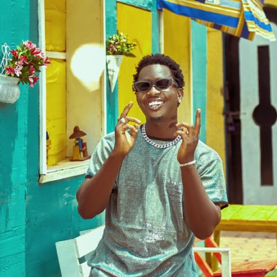 iamsavefame's tweet photo. #NewProfilePic https://t.co/DAgNbcb3dC