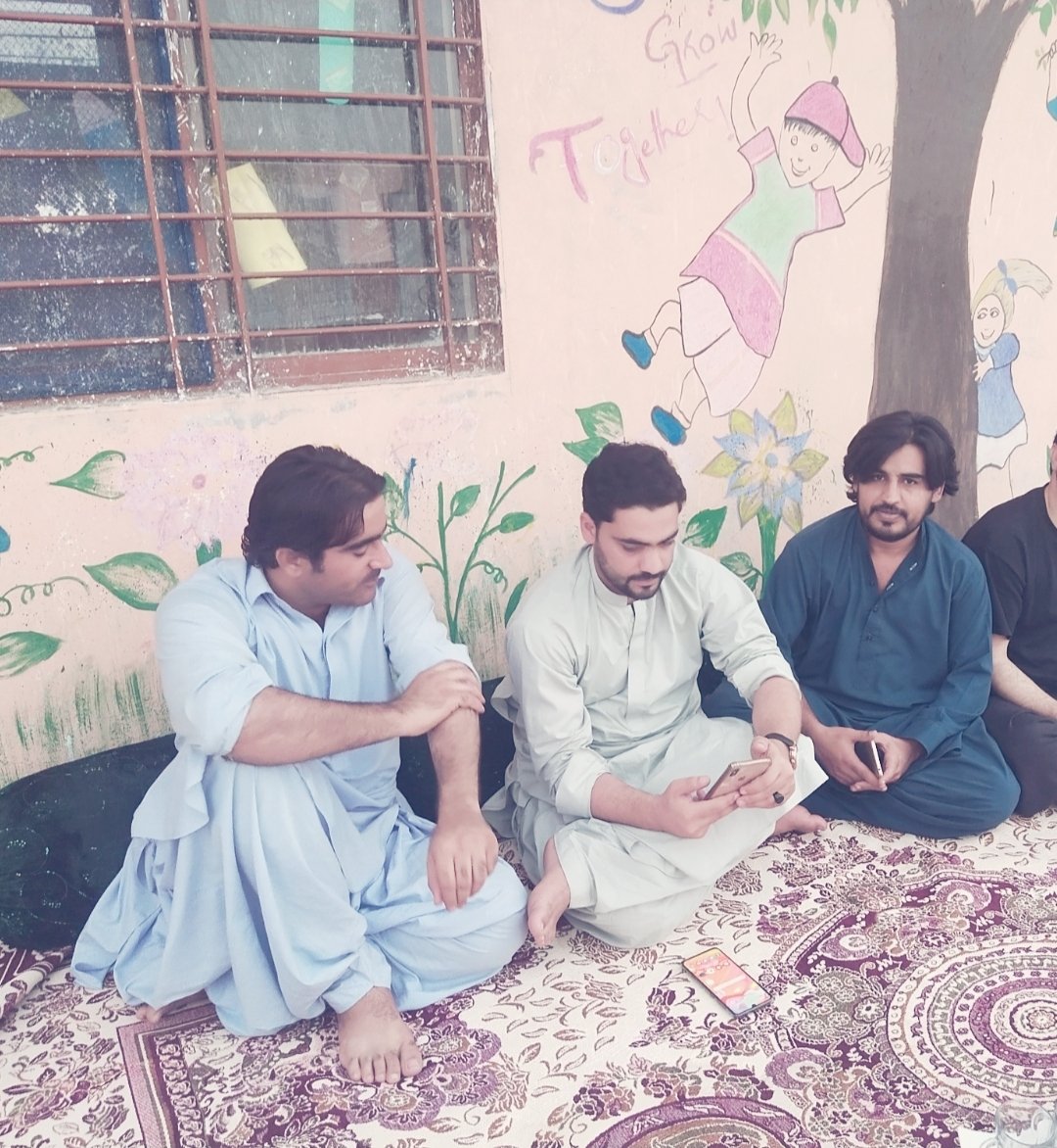 shafiqzeb's tweet photo. اسٹ اسٹ آ گچین کرسہ درسہ ئے صاااحب 
خلاف مرگ ئنا باید کہ احتجاج مرے ۔۔۔۔۔۔۔جمیل جان💔💔💔💔💔۔ https://t.co/WxLdoQgyFA