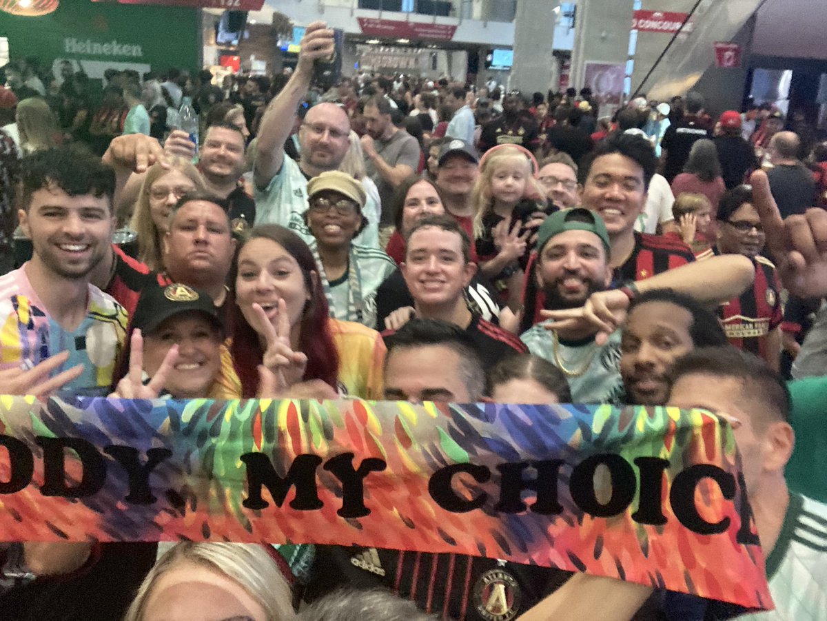kourtknee17's tweet photo. #BecauseOfTwitter I have truly met the most amazing people who share the same passion as me. I love every single damn one of you 🥰 #ATLUTD #HBHT https://t.co/eB30XyB8xS