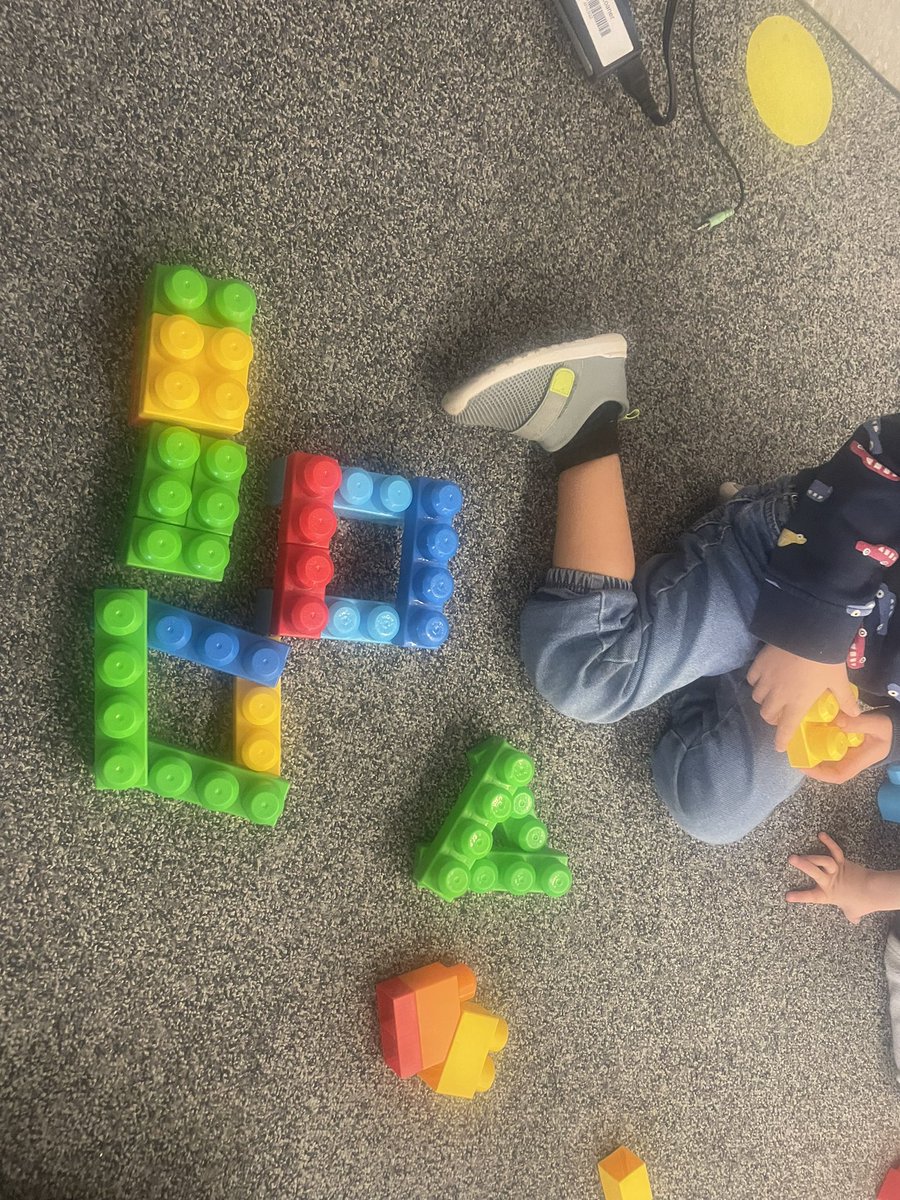 We are learning about 2D shapes! 

Today we were challenged to build shapes in our centres. We noticed we could only build shapes with straight edges with Duplo such as squares, rectangles, triangles and diamonds. 

We were able to make circles and ovals with play dough!