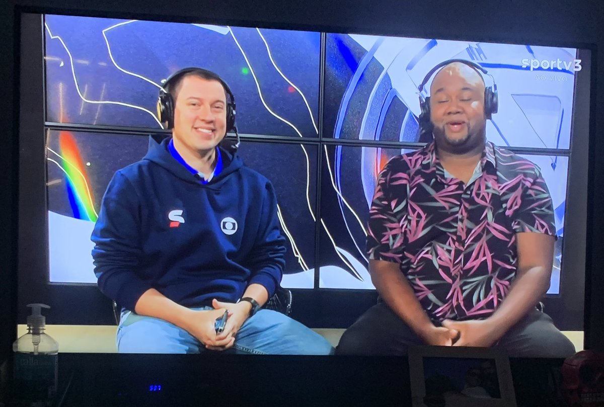 Agora no <a href="/sportv/">sportv</a> 3: Semifinais do E-Gol Copa Finals 2022! Tem <a href="/flaesports/">Flamengo Esports</a> x <a href="/SantosFCeSports/">Santos e-Sports</a> e <a href="/corinthians_eft/">Corinthians E-Football</a> x <a href="/SCInternacional/">Sport Club Internacional</a>  #egol