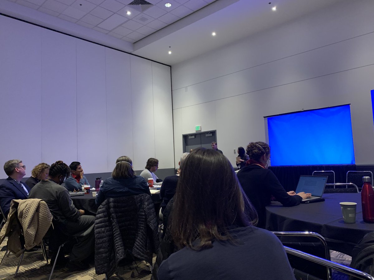 MuellerBSabrina's tweet image. An exciting session on theology &amp;amp; ethnography is coming to an end. I enjoyed to present on #digitalethnography and #visualtools in teaching, learning and supervising. #practicaltheology #sblaar22