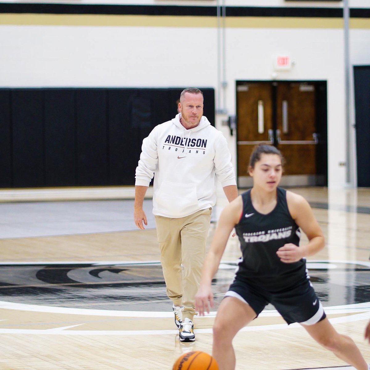 Big weekend for the Trojans as we welcome basketball back to Abney Athletic Center tomorrow, featuring Head Men’s Basketball Coach Jimmie Williams home debut!